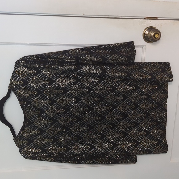 JM Collection Sz L Black Keyhole Top with Gold Sparkling Accents NWOT - Picture 5 of 5